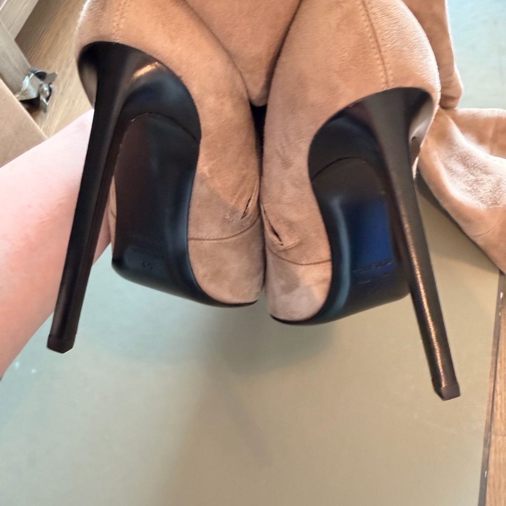 Brand new Tom Ford boots. Size 40 EU, 10 US, leather ( suede ) made in Italy - Picture 10 of 15
